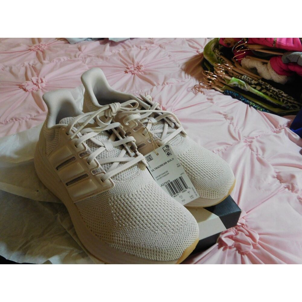 Adidas Dreamstrike, NIB, size 8